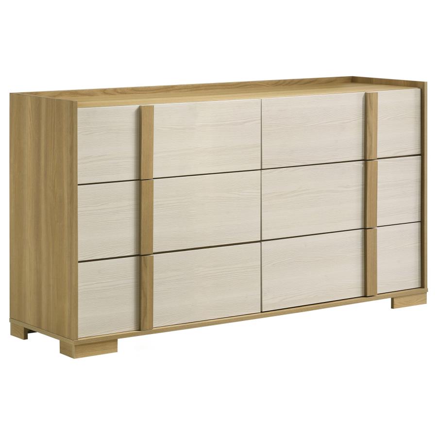 HYLAND 4-PIECE QUEEN BEDROOM SET NATURAL