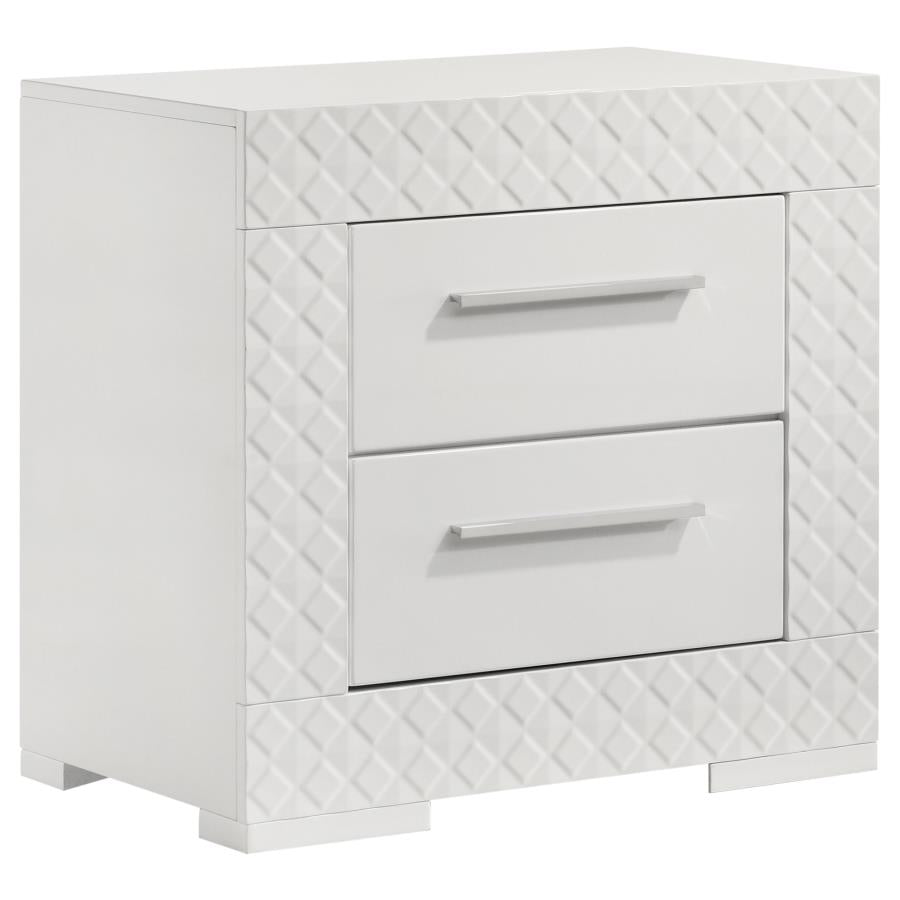 Ives 4-piece Queen or King Bedroom Set White High Gloss LED lights